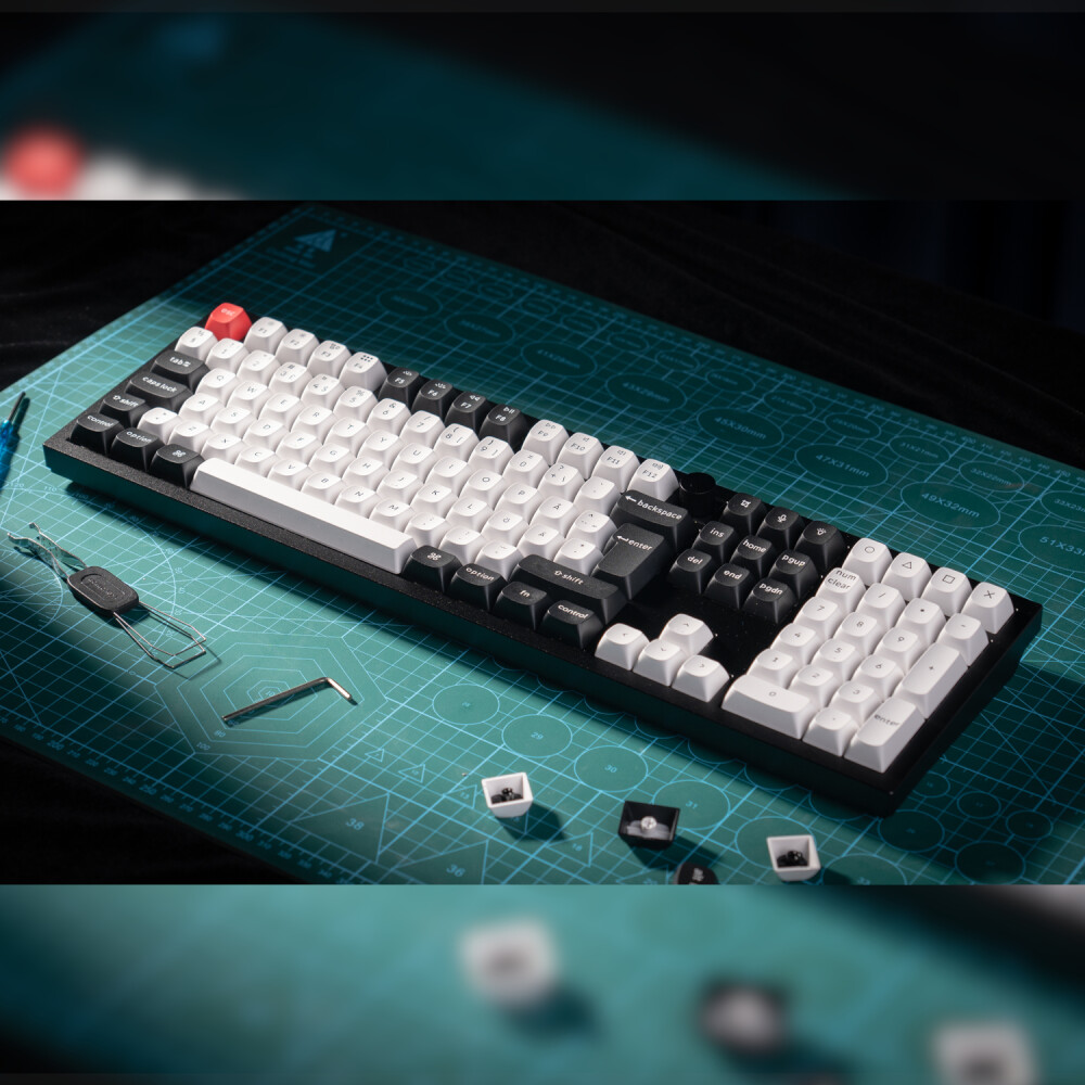 Keychron Q6 HE QMK Full-size Wireless Custom Mechanical Keyboard (Nebula Switch) – Carbon Black